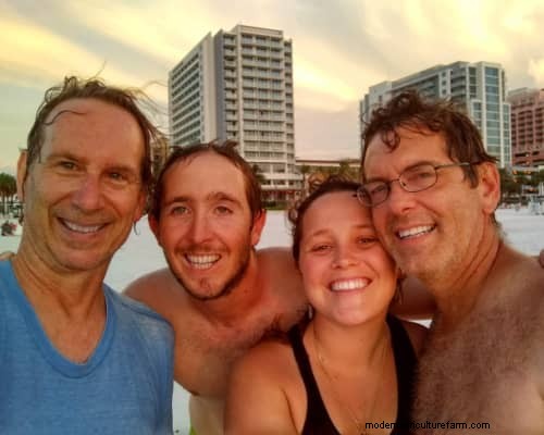 Raising &Processing Pigs:A Farmer s Reflection 
