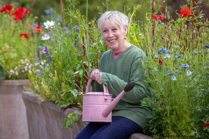 Gardeners  World Presenters:een blik op de iconische hosts 