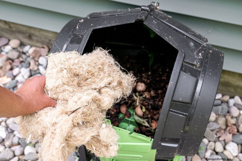 鶏用麻製巣パッド:鶏小屋をより清潔にし、卵の収集をより簡単に 