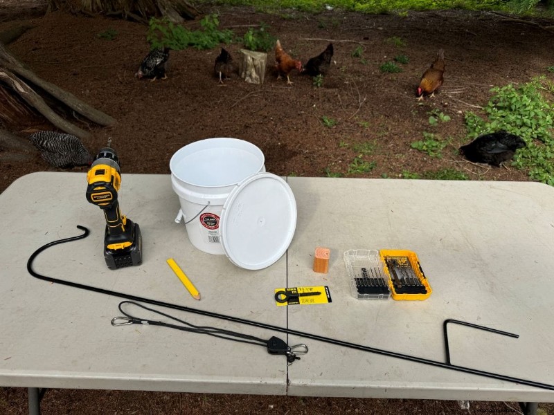 Rat-Proof Chicken Feeder:een doe-het-zelfgids voor veilig voeren 
