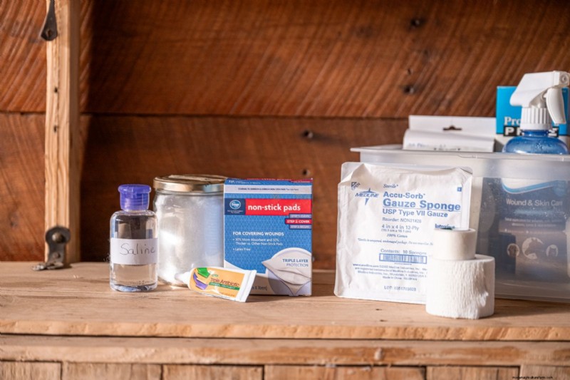 Kit completo di pronto soccorso per polli:forniture essenziali per la salute del gregge 