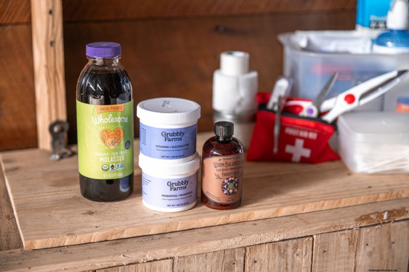 Kit completo di pronto soccorso per polli:forniture essenziali per la salute del gregge 