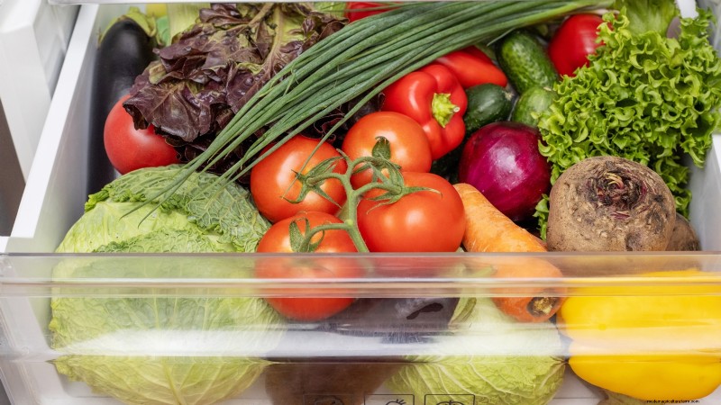Tomaten ernten:Der richtige Zeitpunkt für den besten Geschmack und die beste Qualität 