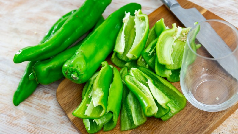 Anaheim Peppers:Pflanz-, Anbau- und Pflegeanleitung | [Name Ihrer Marke/Website] 