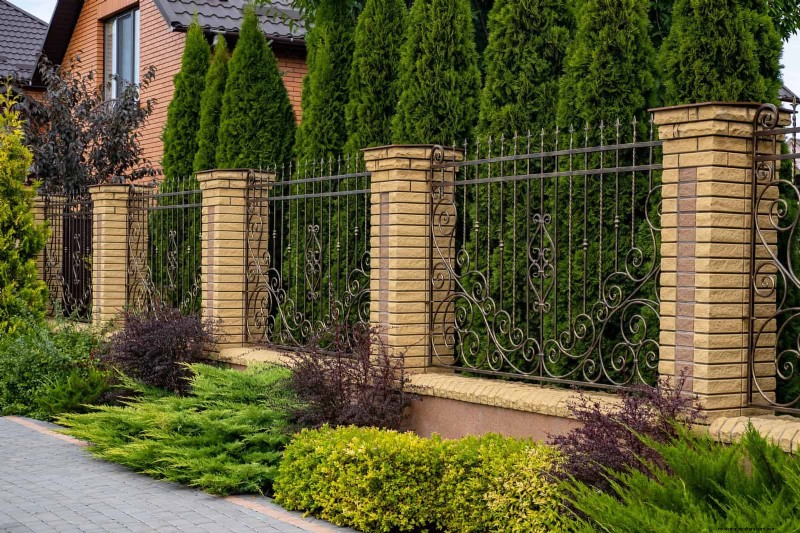 HOA-Gartenregeln:15 Merkmale, die häufig gegen Vorschriften verstoßen 