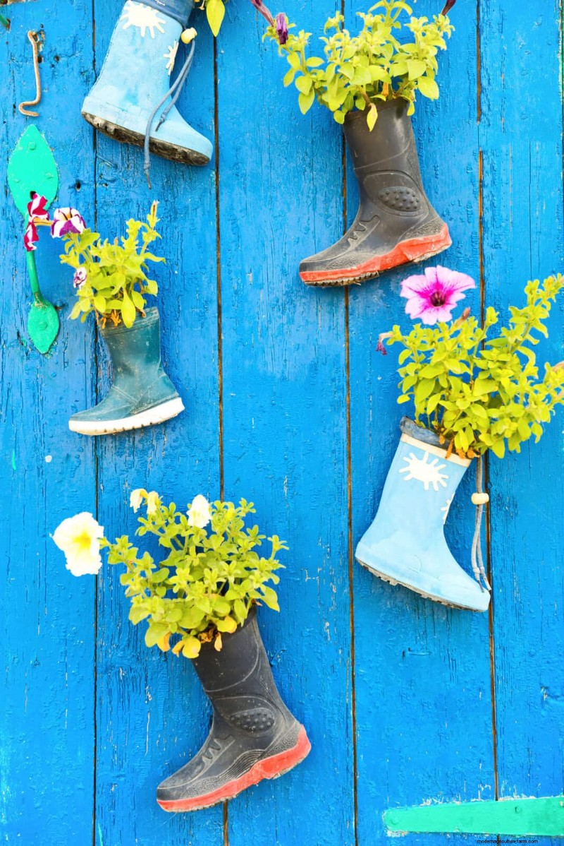 Kreative Garten-Hacks:15 recycelte Gegenstände für einen nachhaltigen Garten 