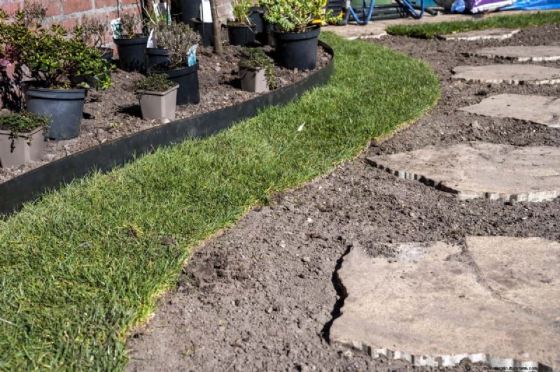 Vermijd kostbare fouten bij het landschap:een gids voor huiseigenaren 