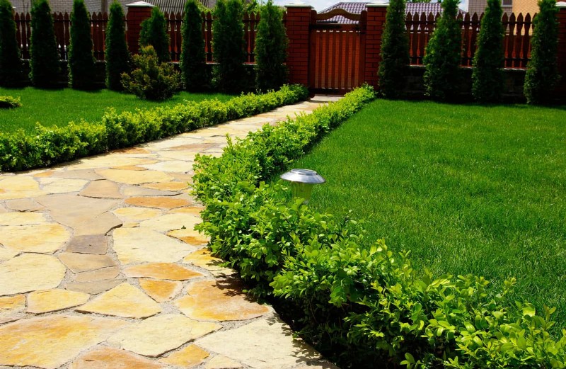 Beste Randideen für Gehwege und Gartenränder | Depositphotos 