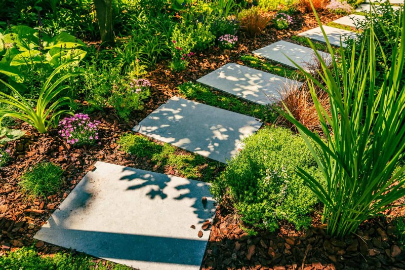 Beste Randideen für Gehwege und Gartenränder | Depositphotos 