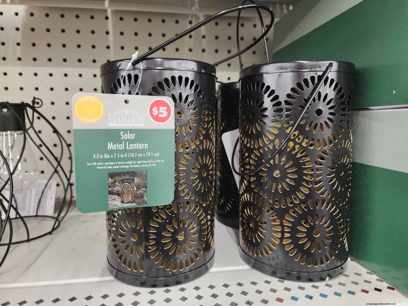 予算に優しい庭の装飾:Dollar Tree で 5 ドル以下で見つかる素晴らしいアイテム 
