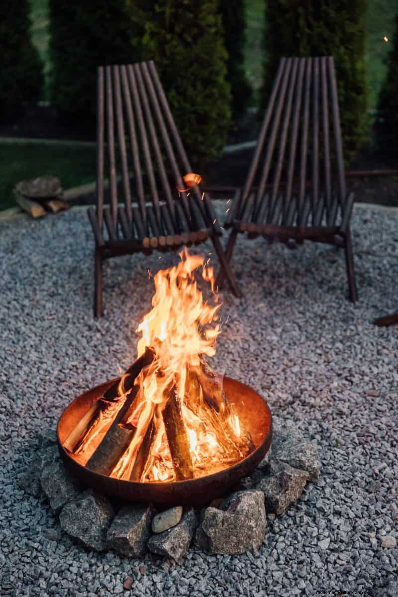Ideeën voor buitenverlichting:transformeer uw tuin in het donker | Depositphotos 