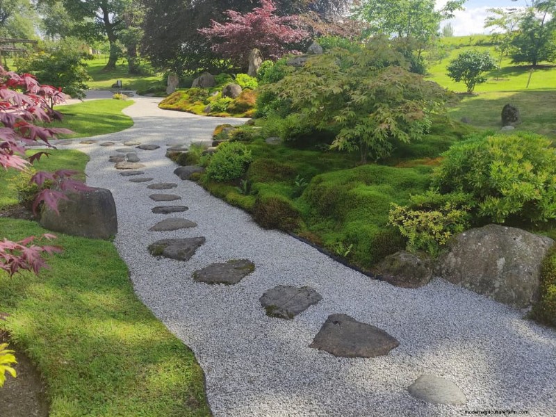 あなたの庭を変える:15 の素晴らしい庭の小道のアイデア 