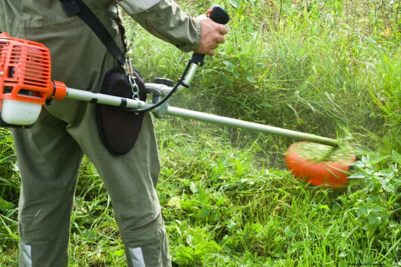 Pemasangan Kantong Rumput Ryobi:Panduan Sederhana untuk Pemotongan Rumput yang Bersih 