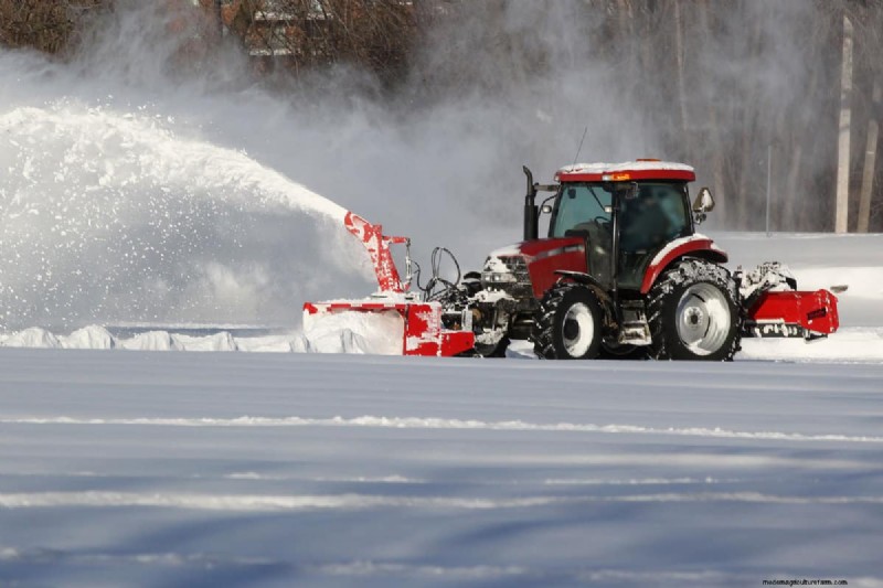 Anleitung zum Anbringen der Schneefräse:Montage an Ihrem Rasentraktor 