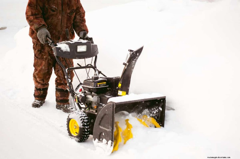 Cub Cadet e spazzaneve Husqvarna:un confronto completo 
