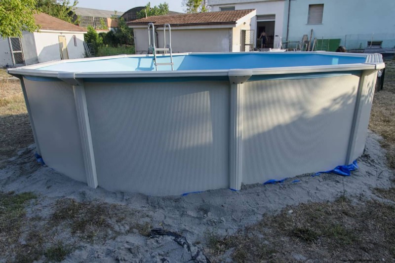 Reparatur von oberirdischen Poollöchern:Eine vollständige Anleitung und Gartensanierung 