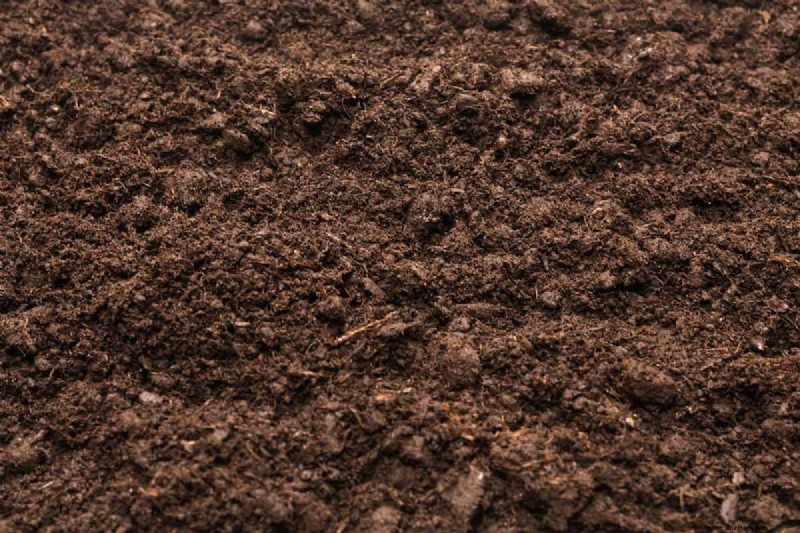 ローム重量:庭の土の密度を理解する 