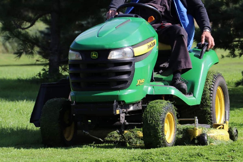 Waarom start mijn John Deere-maaier niet bij warm weer? - Gids voor probleemoplossing 