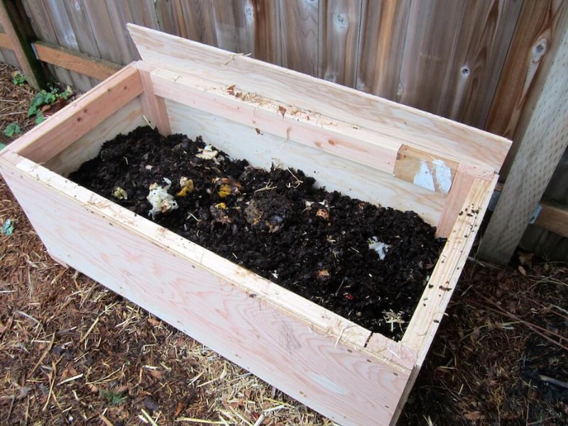 Bouw je eigen wormcomposter:een stapsgewijze handleiding 