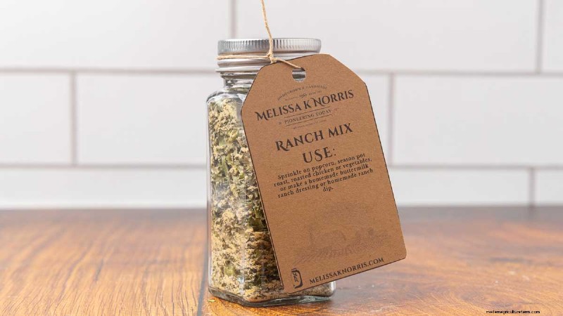 Klassieke zure room- en uiencrackers - eenvoudig zelfgemaakt recept 