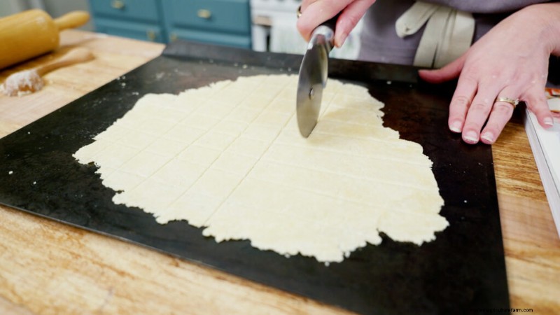 Gemakkelijke zelfgemaakte crackers:eenvoudig recept voor knapperige, smaakvolle snacks 