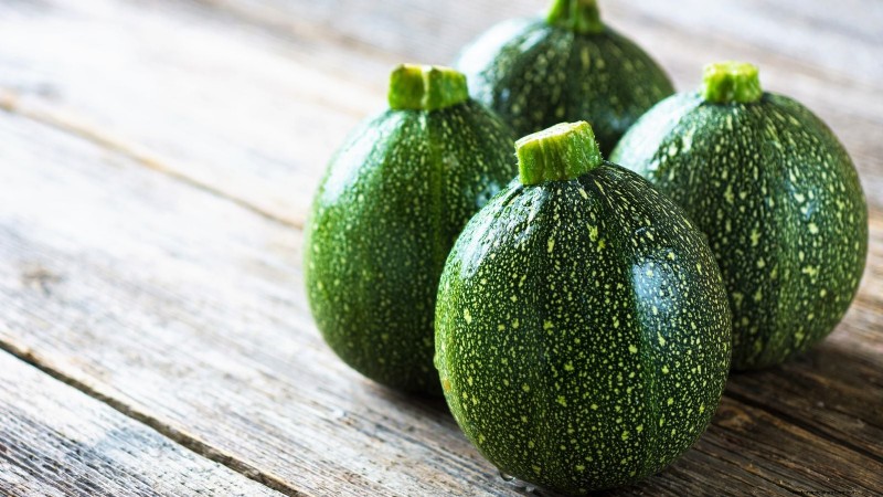 Quando raccogliere le zucchine:una guida al massimo sapore e consistenza 