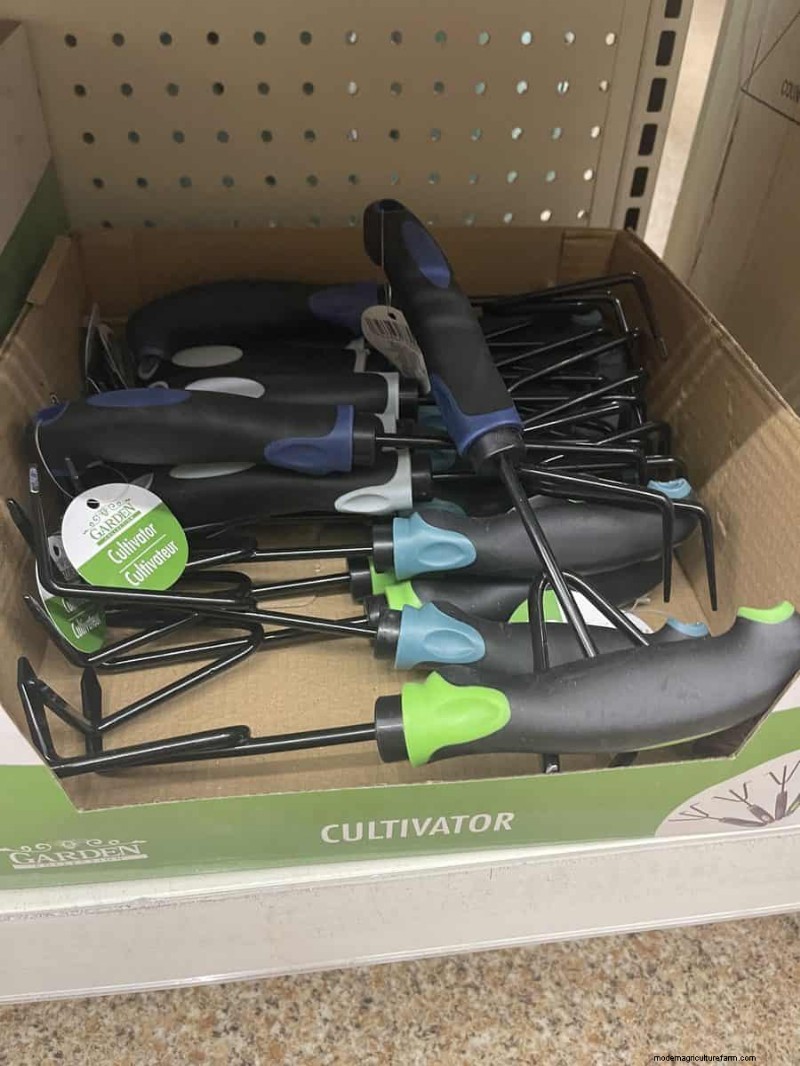 Nous avons trouvé 26 bonnes affaires de jardin chez Dollar Tree, certaines aussi bas que 1,50 $ 