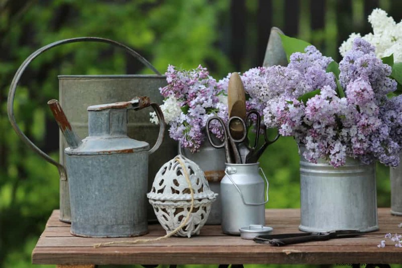 28 creatieve ideeën om oud tuingereedschap opnieuw te gebruiken in een prachtig buitendecor 