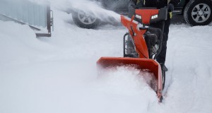 Como usar uma pá de neve elétrica Toro – um guia passo a passo 