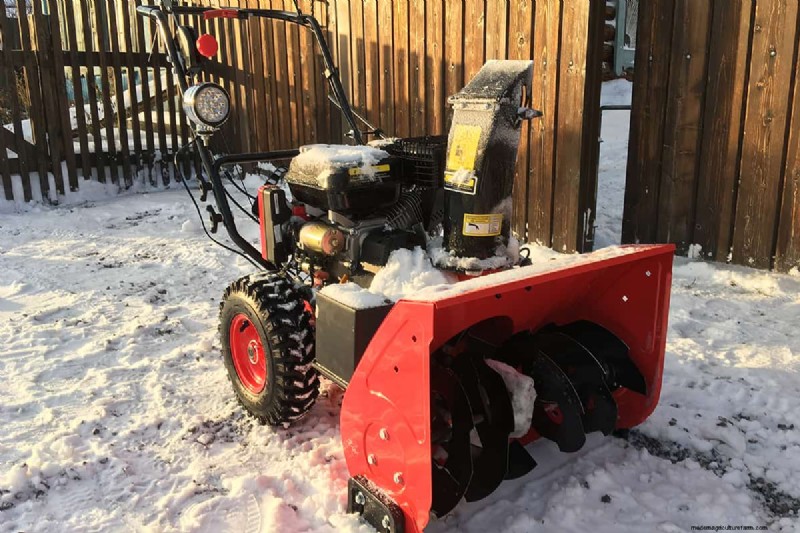 Kunt u uw elektrische sneeuwblazer buiten opbergen? Best practices en must-know-tips 