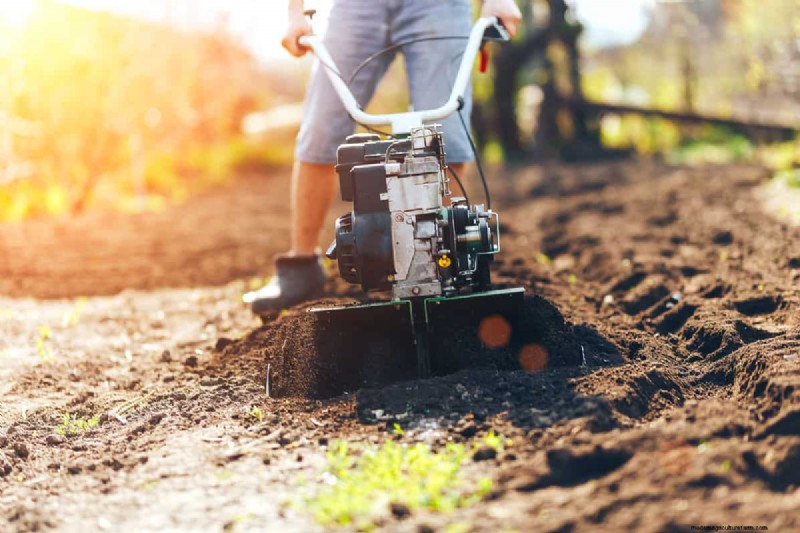 Harley Rake versus Tiller:welke landschapsmachine is geschikt voor u?